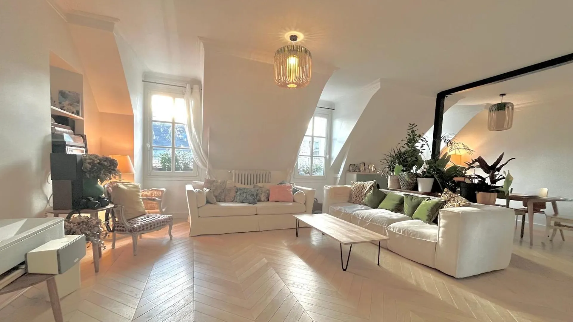 Appartement Moderne A Paris 130 M² Proche Monceau Climatise