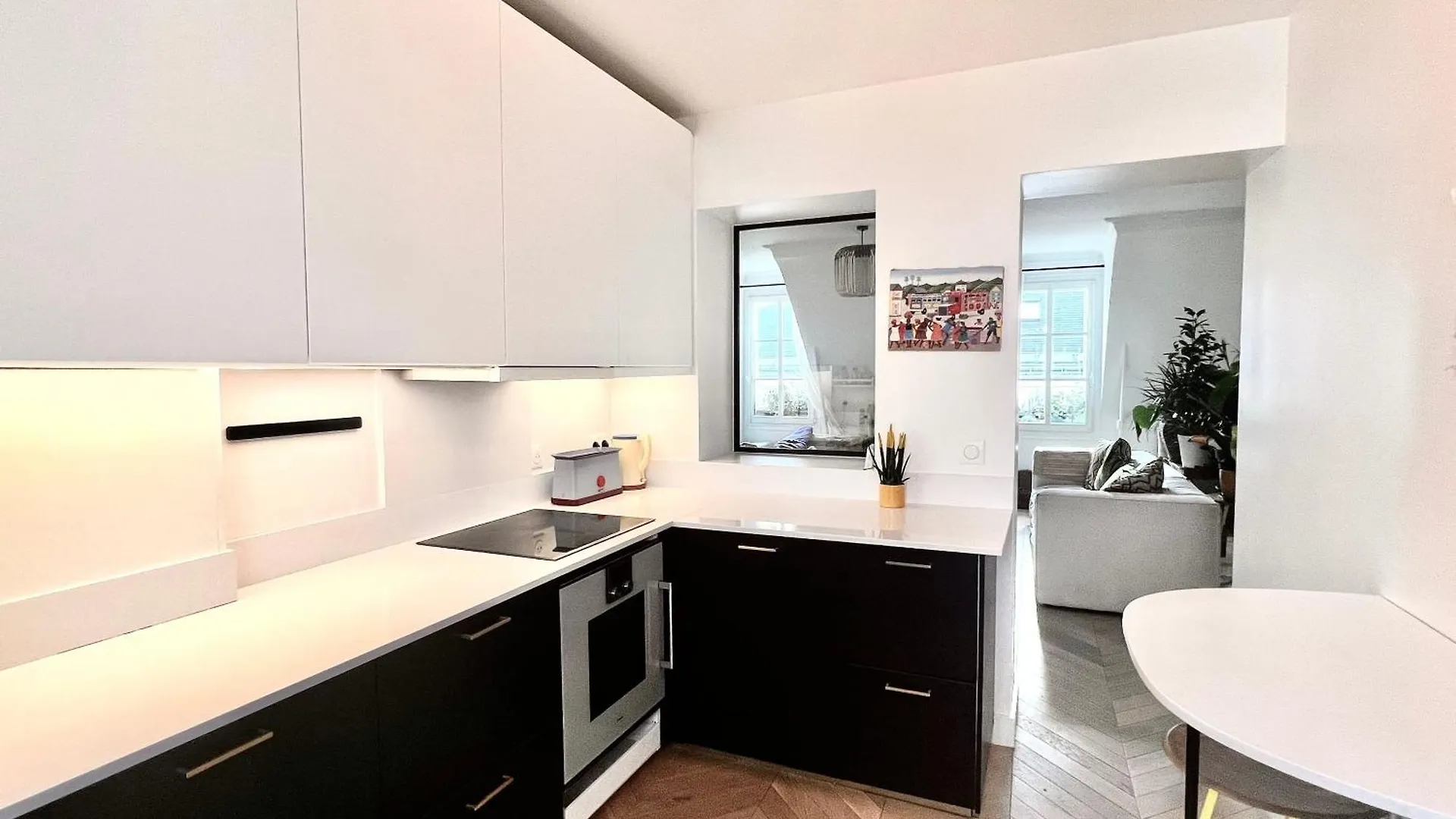Appartement Moderne A Paris 130 M² Proche Monceau Climatise